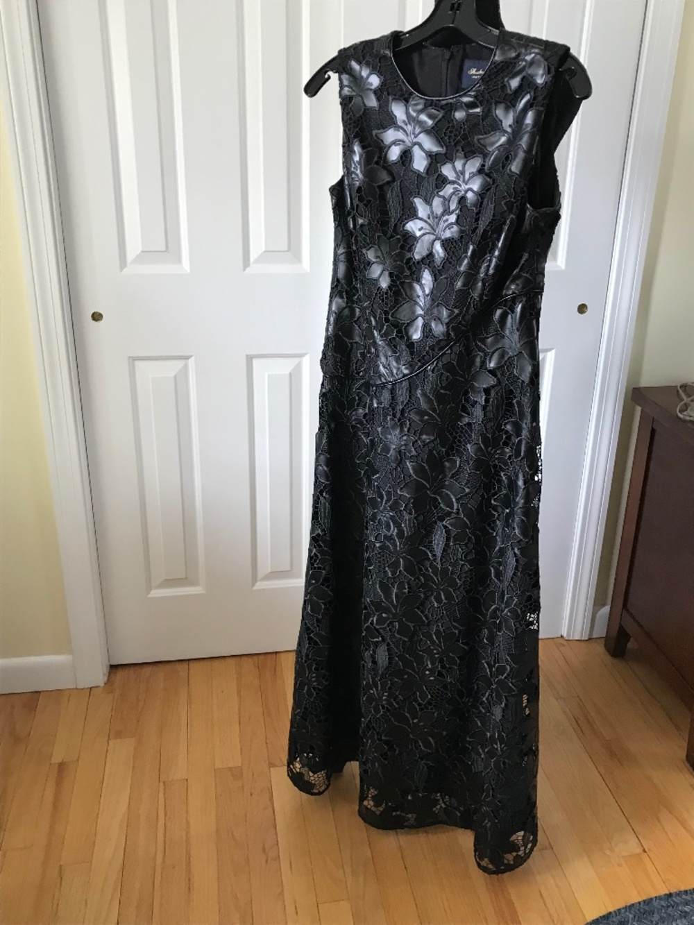 Shoshanna Womens Midnight Black Gown, Size 8 Lined Lace & Faux Leather Worn Once